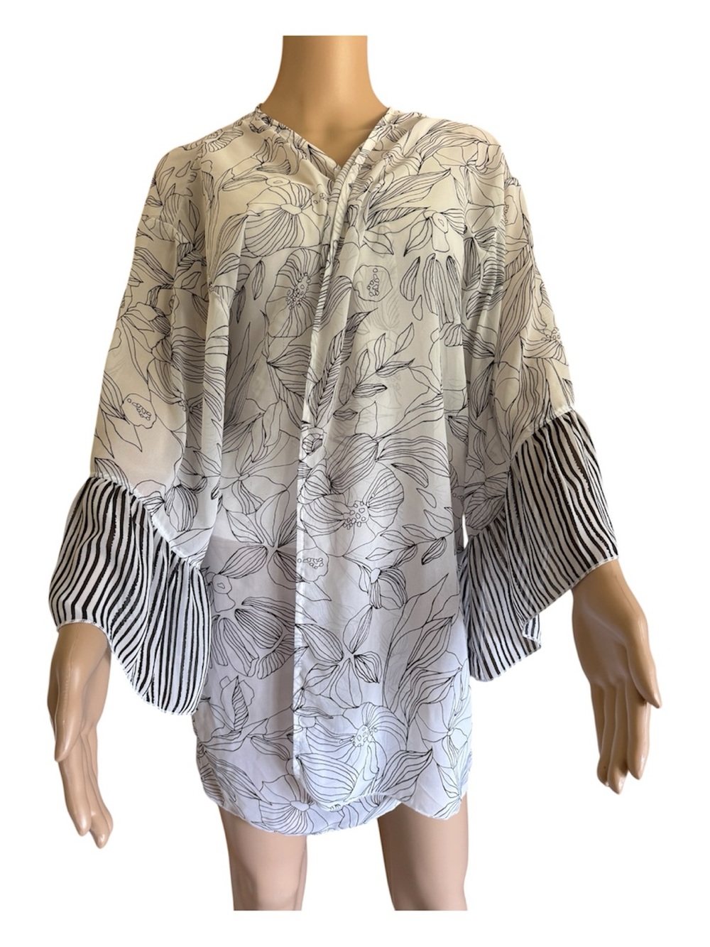 a new day White and Black Floral Sheer Open Wrap Kimono Ruffle Stripe Sleeves